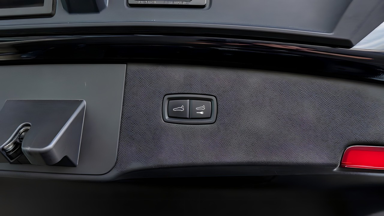 Porsche Cayenne Coupe E-Hybrid Platinum Edition - foto 26