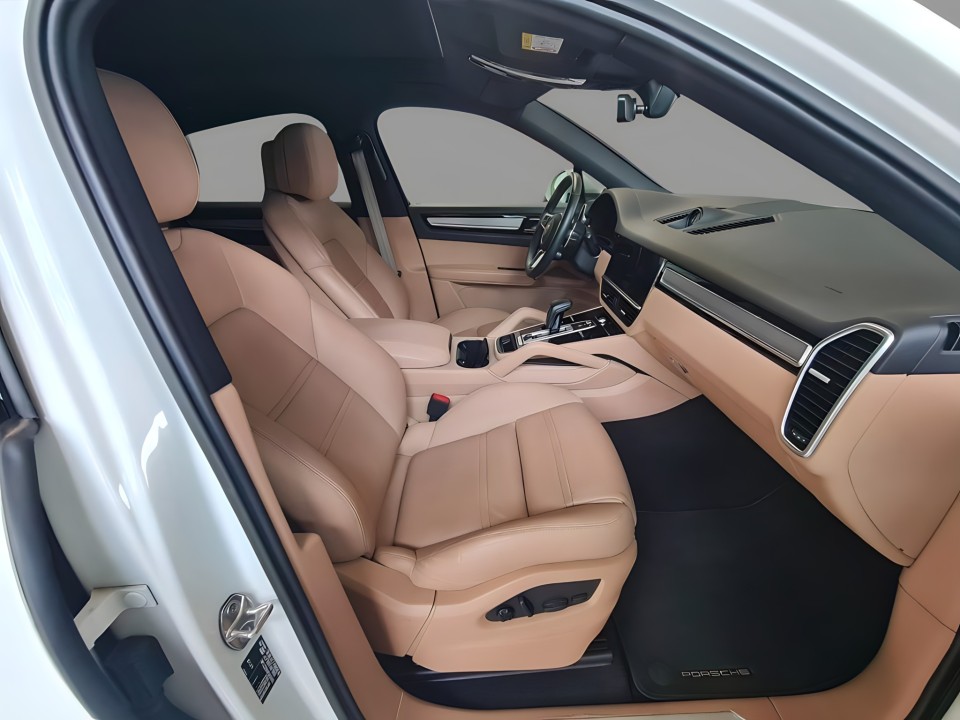 Porsche Cayenne Coupe Platinum Edition - foto 12