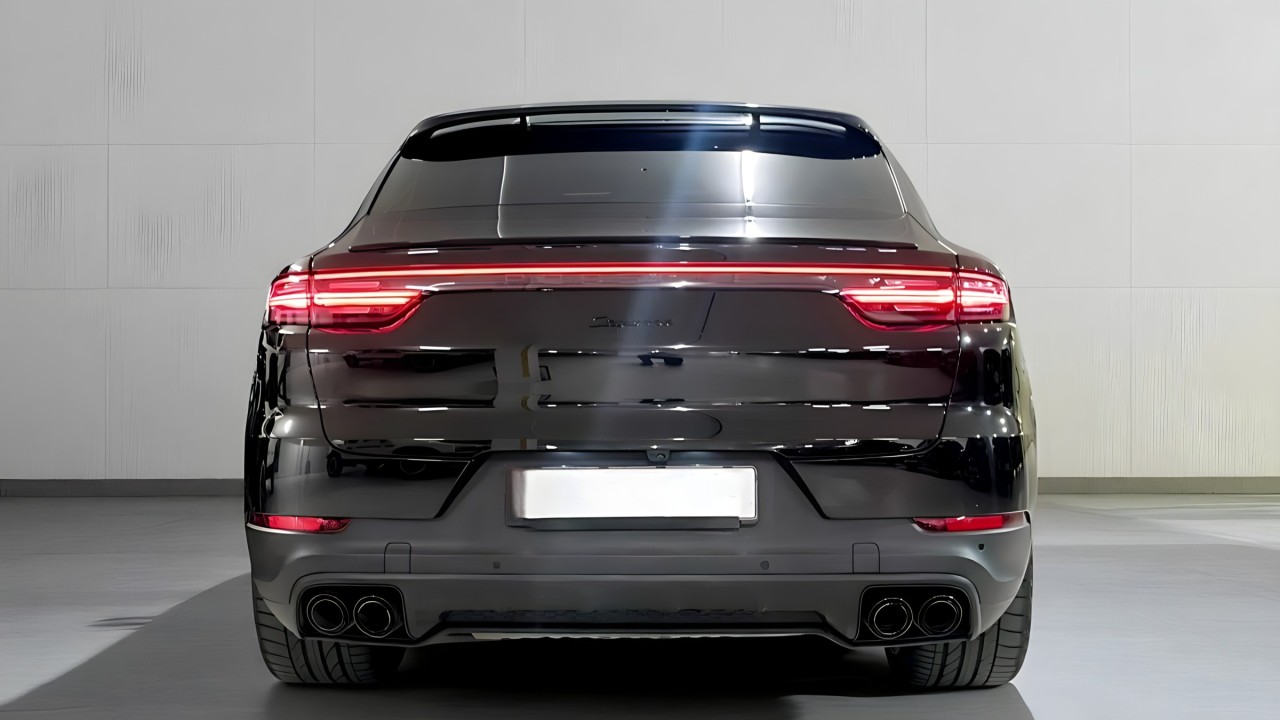 Porsche Cayenne Coupe Porsche Cayenne E-Hybrid Coupe Platinum Edition (4)