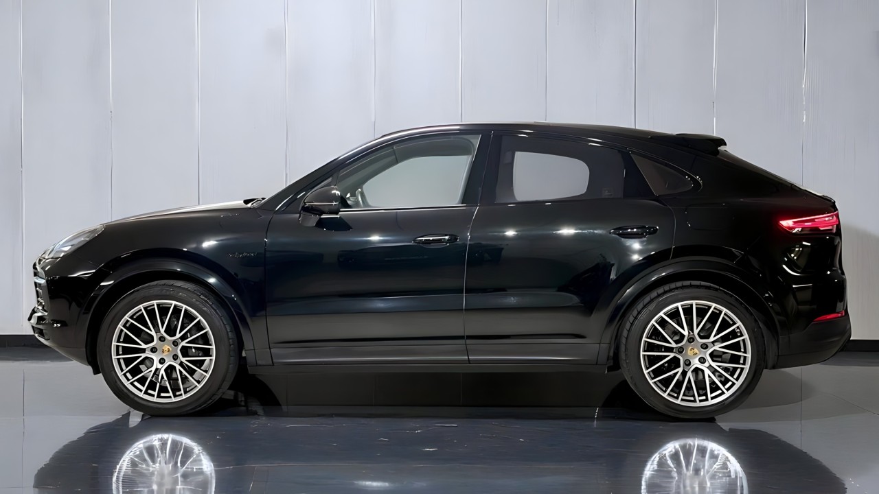 Porsche Cayenne Coupe Porsche Cayenne E-Hybrid Coupe Platinum Edition (2)