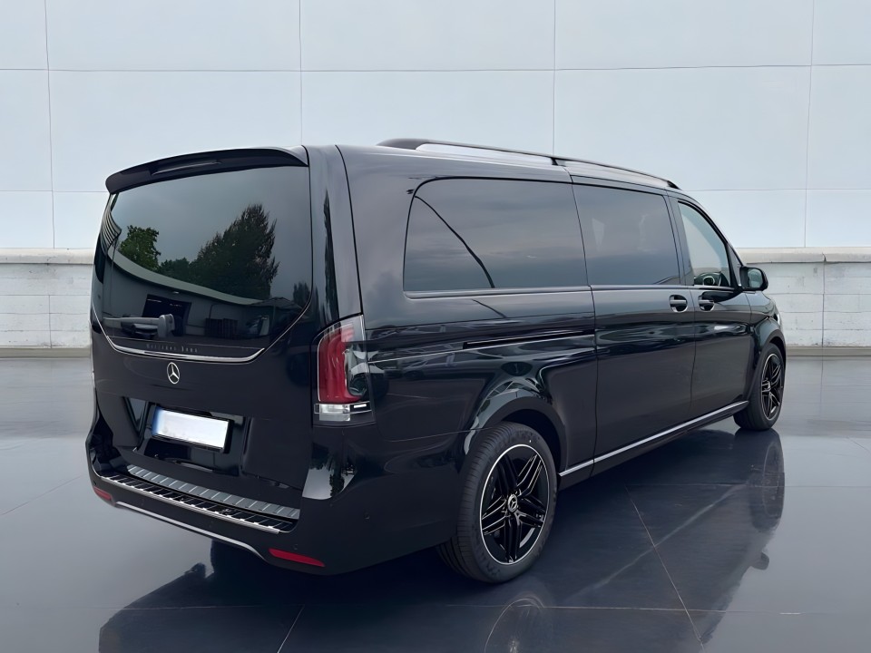 Mercedes-Benz V 300d Avantgarde Extralong (2)