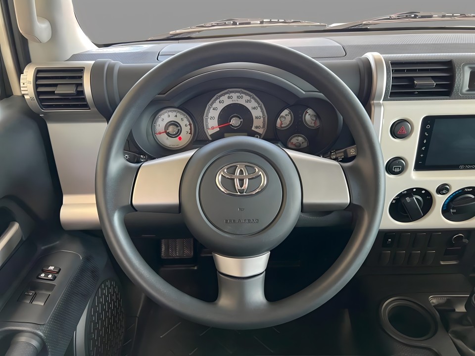 Toyota Fj Cruiser STD 4.0 V6 - foto 12