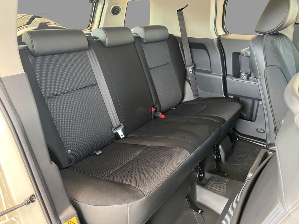 Toyota Fj Cruiser STD 4.0 V6 - foto 9