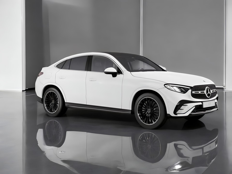 Mercedes-Benz GLC Coupe 300d 4MATIC AMG Line (2)