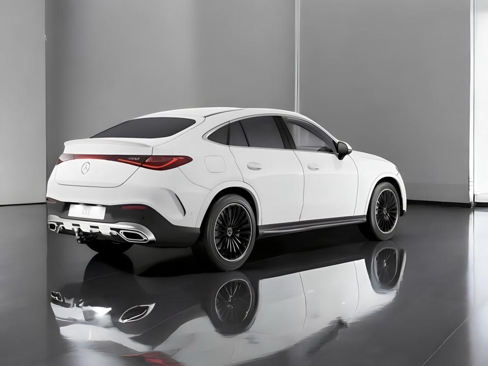 Mercedes-Benz GLC Coupe 300d 4MATIC AMG Line (5)