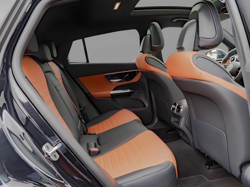 Mercedes-Benz GLC Coupe 300d 4MATIC AMG Line - foto 6