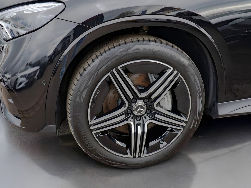 Mercedes-Benz GLC Coupe 300d 4MATIC AMG Line - foto 21