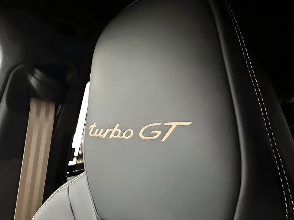 Porsche Cayenne Coupe Turbo GT - foto 8