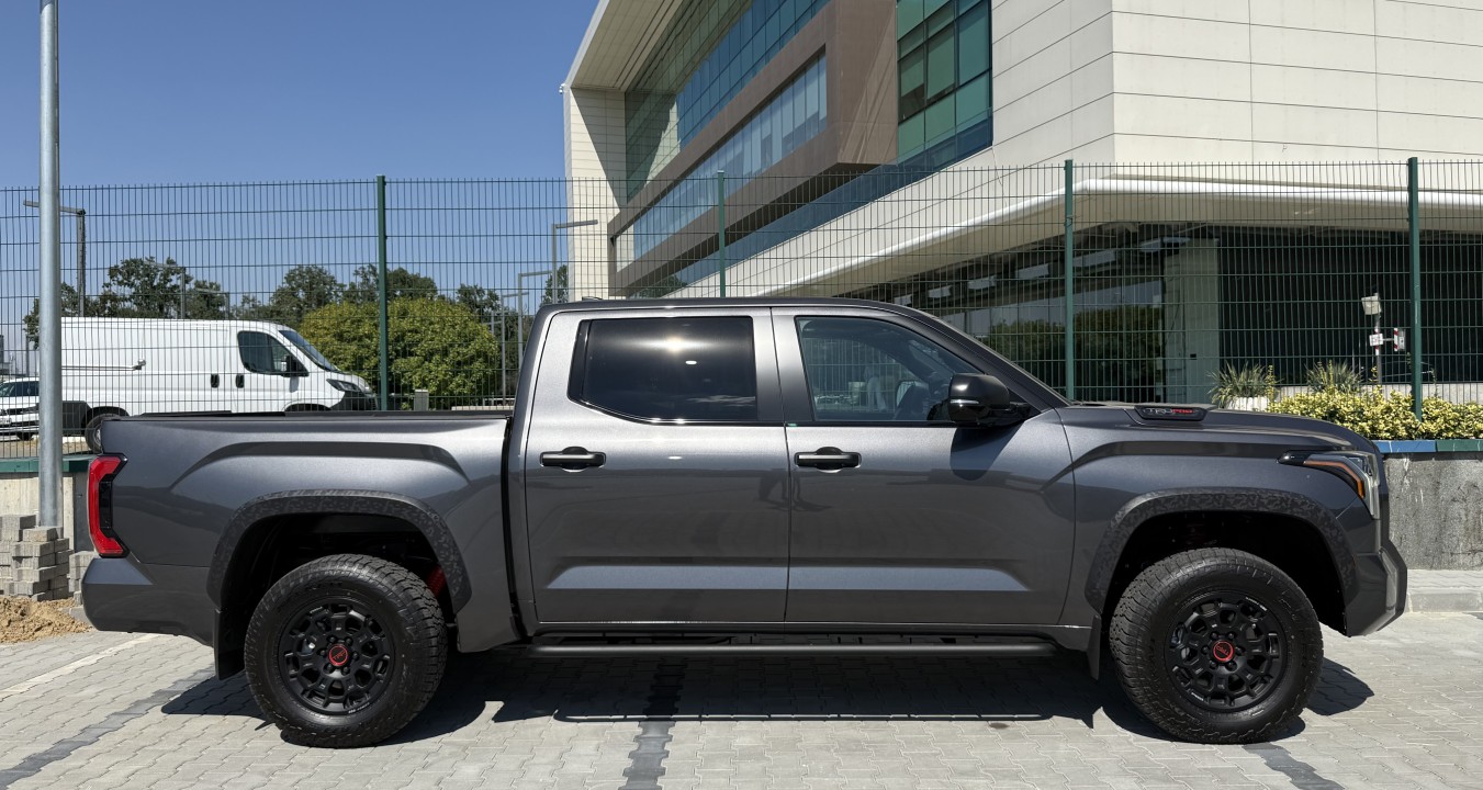 Toyota Tundra TRD PRO (2)