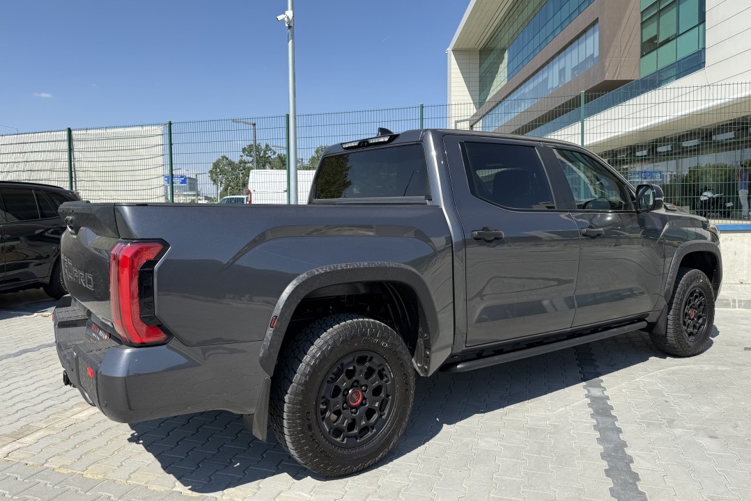Toyota Tundra TRD PRO (3)