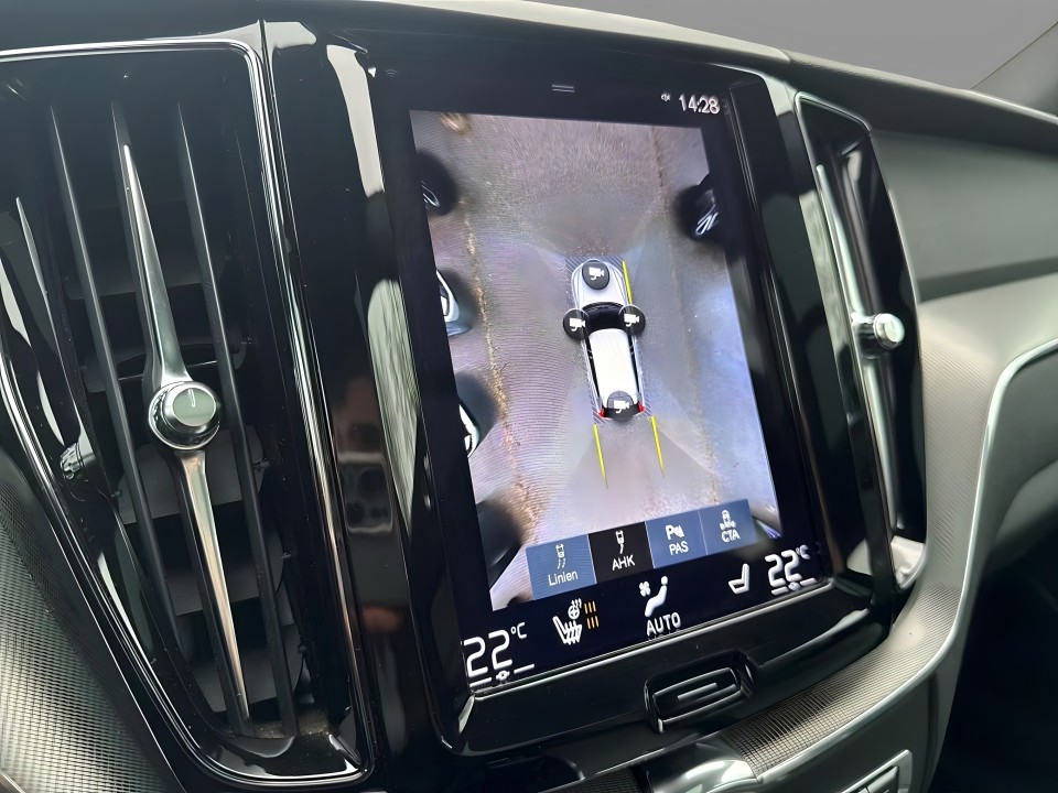 Volvo XC 60 T8 R-Design Recharge - foto 12