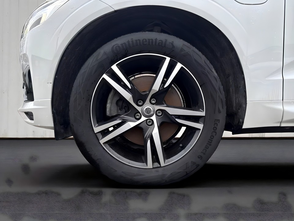 Volvo XC 60 T8 R-Design Recharge - foto 18