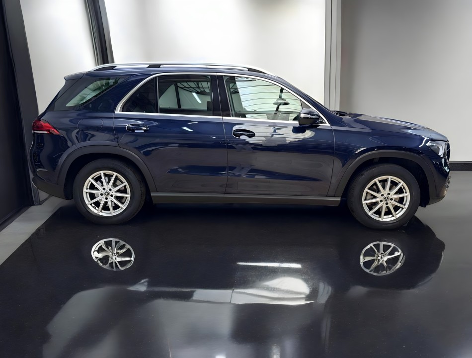 Mercedes-Benz GLE 300d 4MATIC (2)