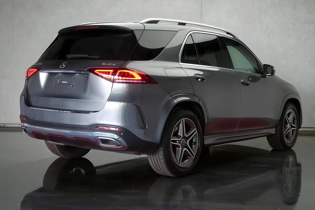 Mercedes-Benz GLE 350d 4MATIC AMG (2)