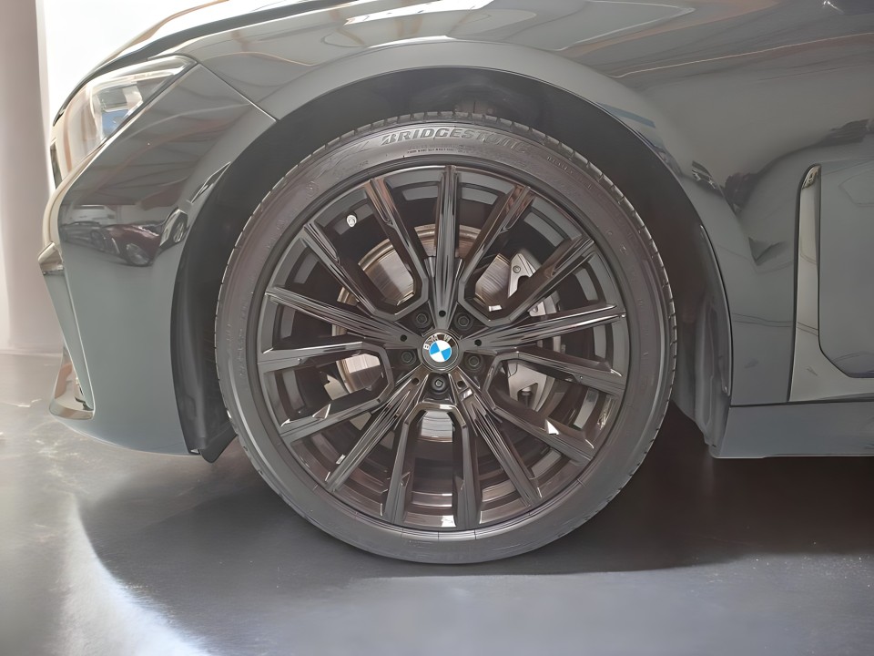 BMW Seria 7 730d xDrive M-Sport - foto 14