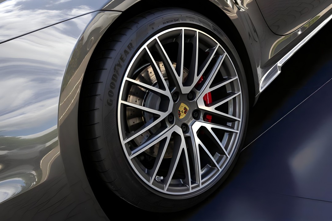 Porsche 911 Turbo - foto 11