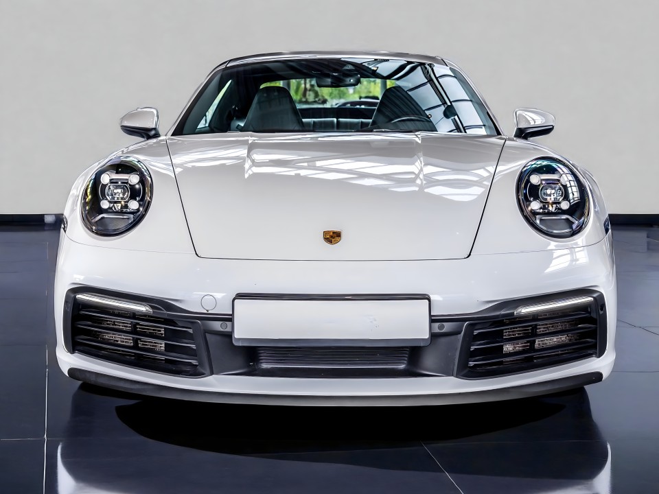 Porsche 911 Carrera (2)