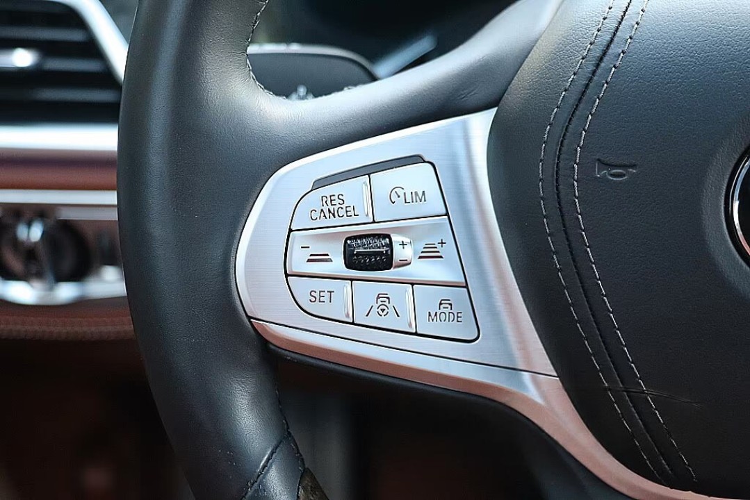 BMW Seria 7 740Ld xDrive - foto 11