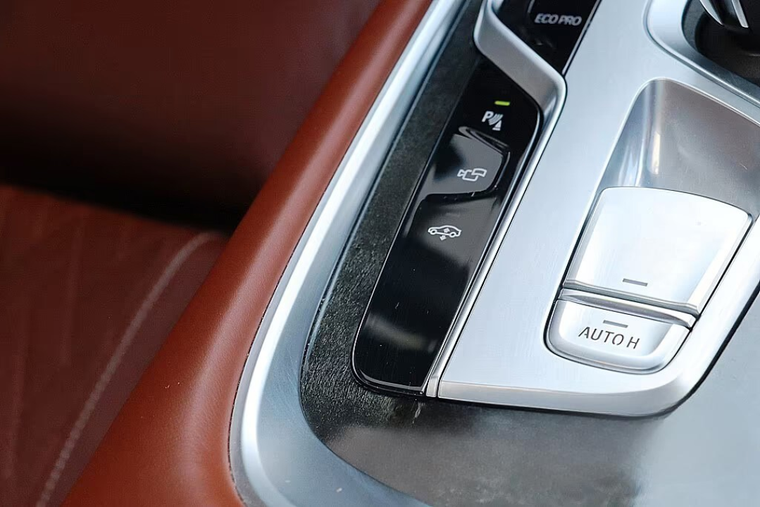 BMW Seria 7 740Ld xDrive - foto 18