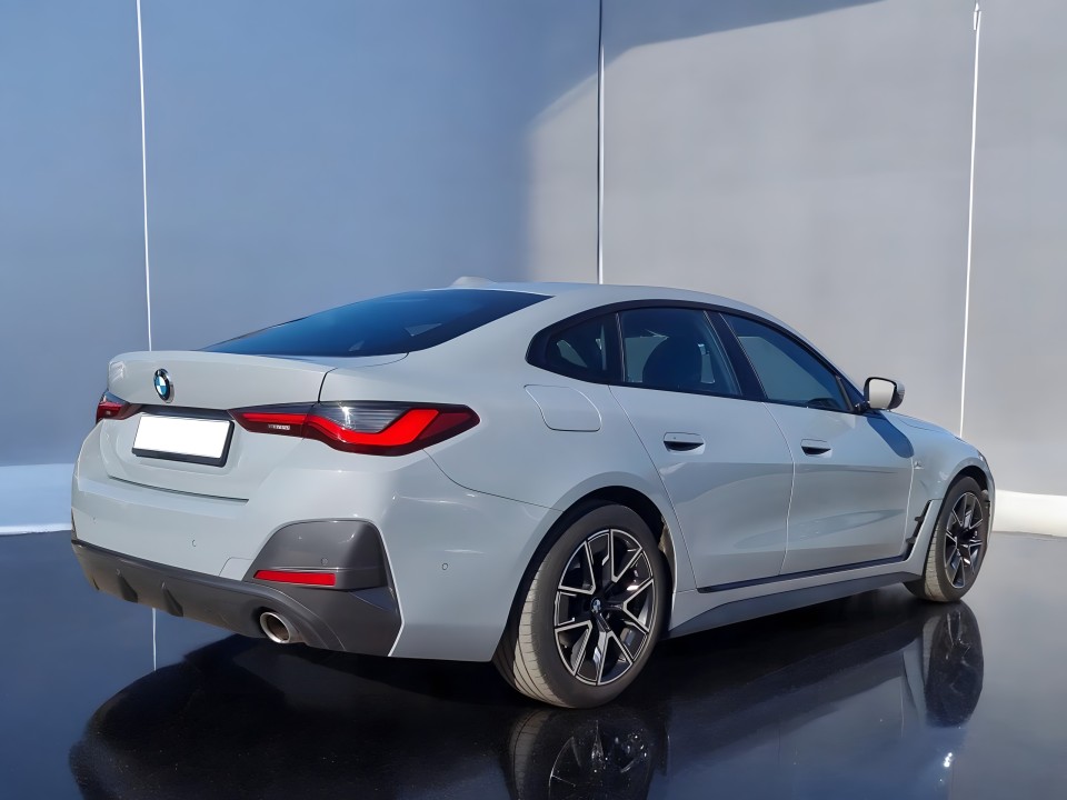 BMW Seria 4 xDrive420d M-Sport (2)