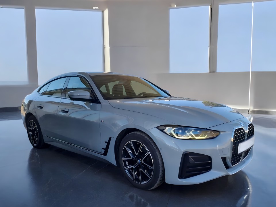 BMW Seria 4 xDrive420d M-Sport (1)