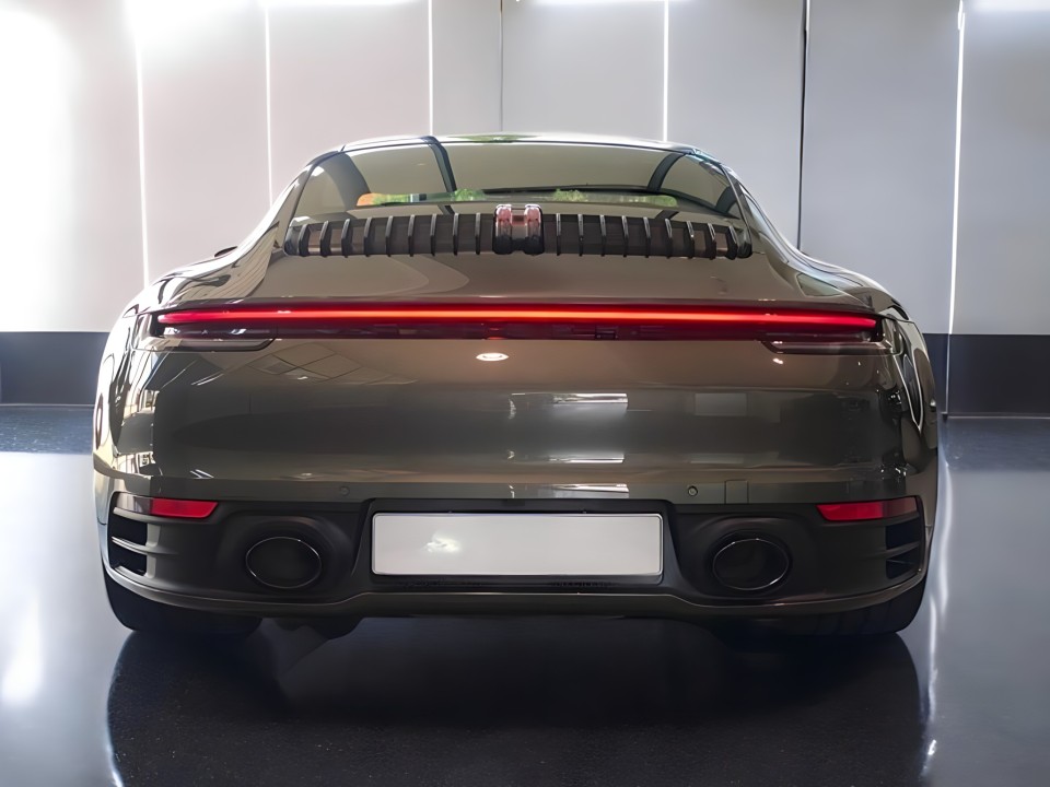 Porsche 911 Carrera S (4)