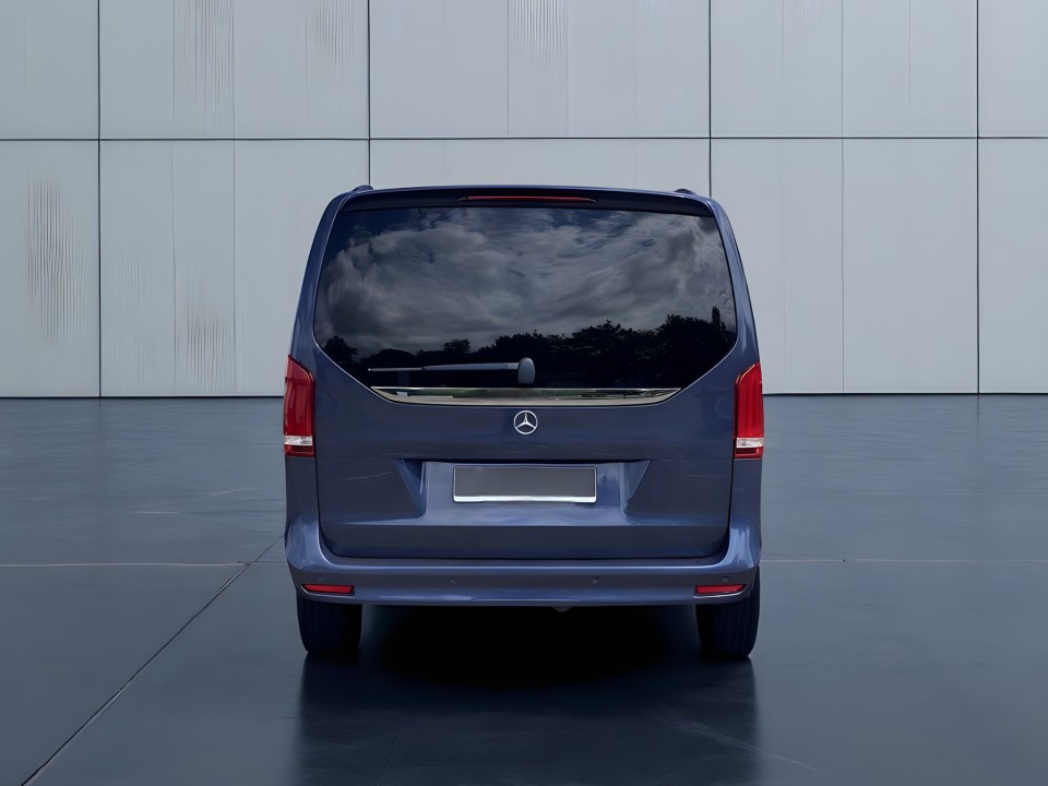 Mercedes-Benz V 250d AMG (4)