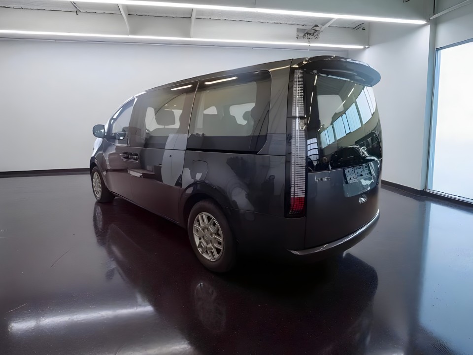 Hyundai Staria (4)