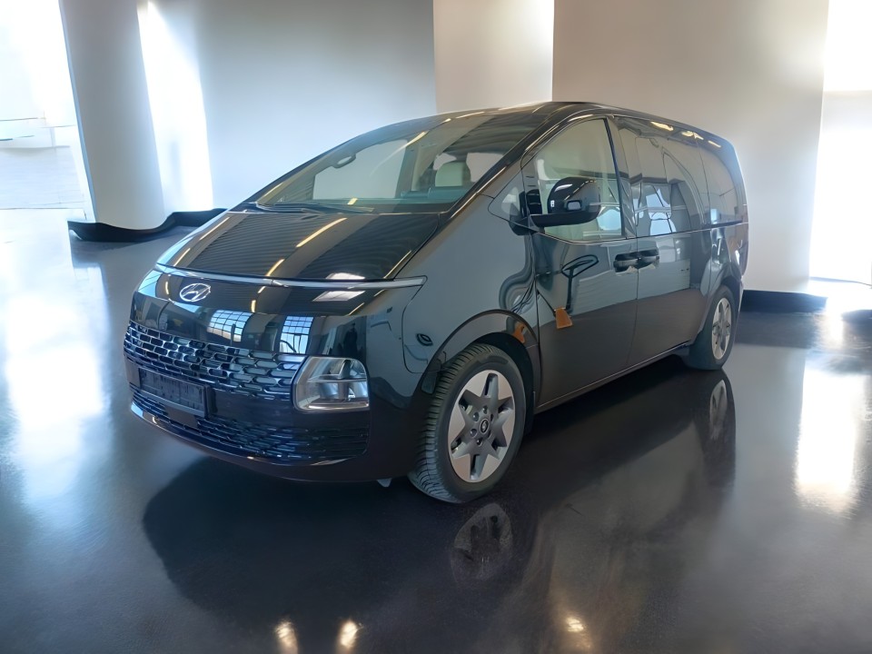 Hyundai Staria 2.2 CRDi AT 4WD TREND (5)