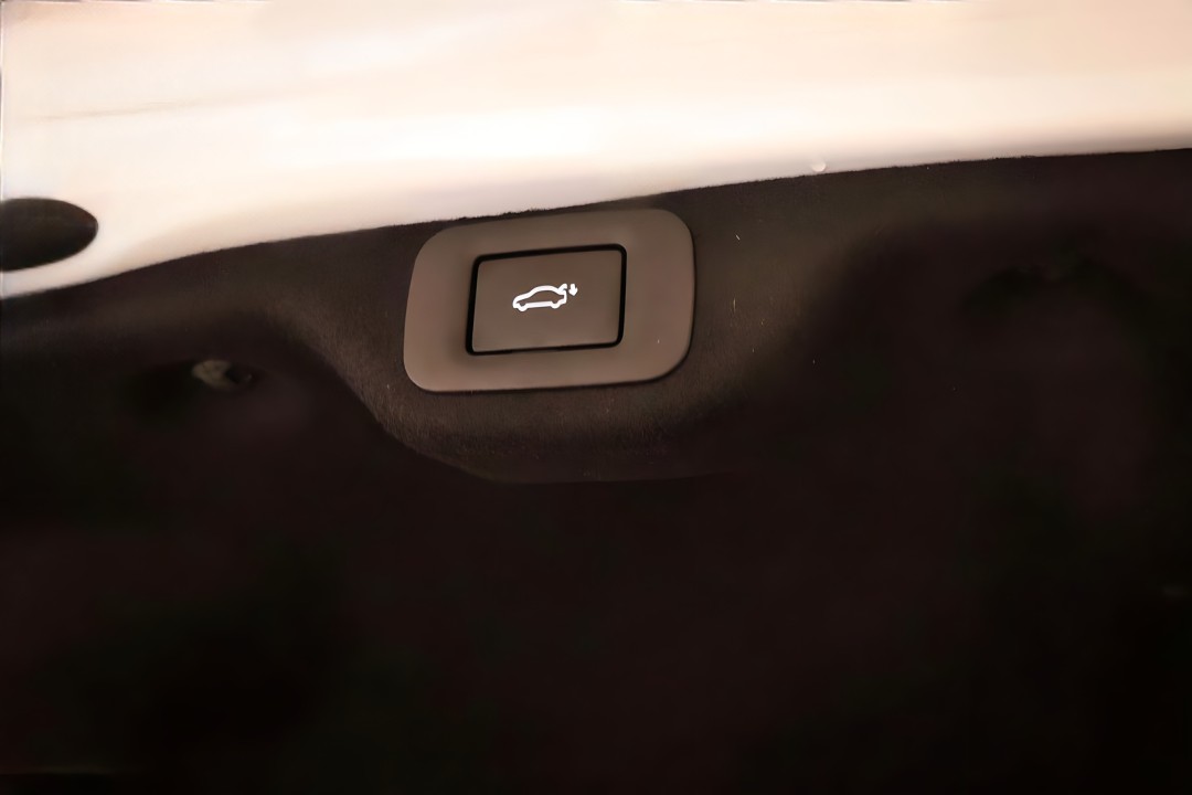 Lexus Seria ES 300h F Sport - foto 34