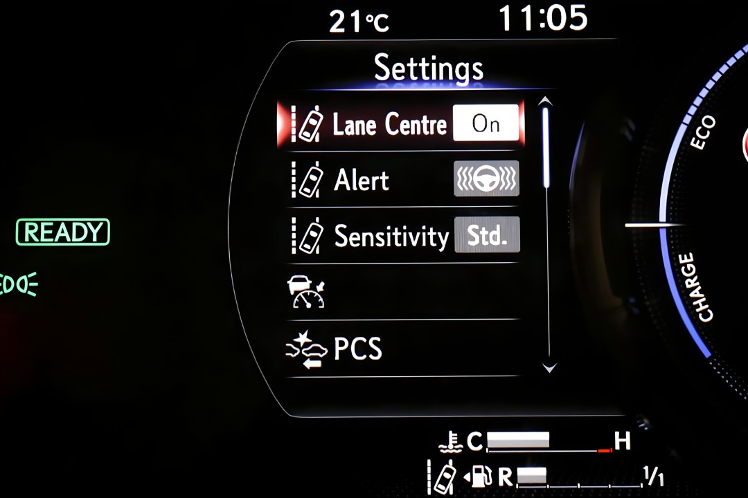 Lexus Seria ES 300h F Sport - foto 21