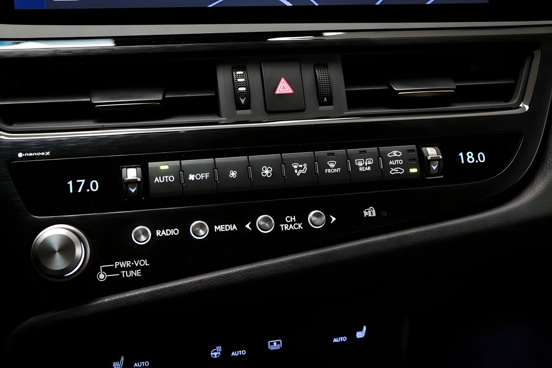 Lexus Seria ES 300h F Sport - foto 15