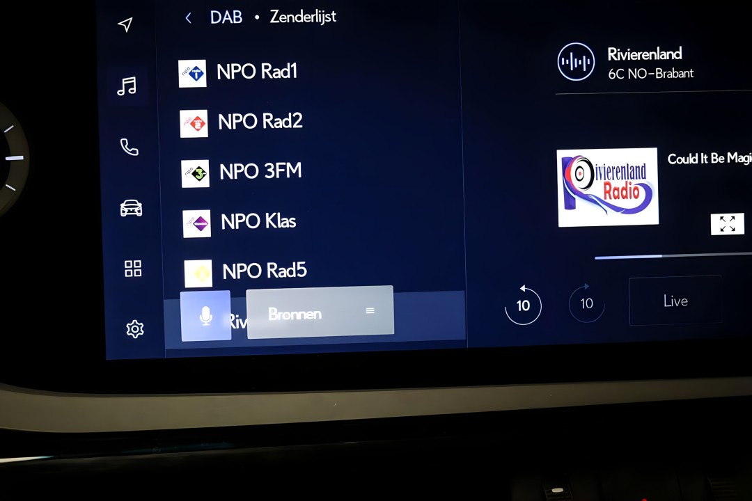 Lexus Seria ES 300h F Sport - foto 23