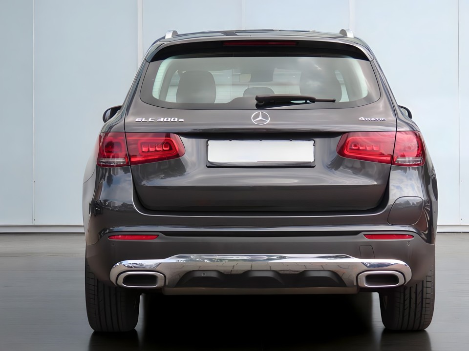 Mercedes-Benz GLC 300e 4MATIC (5)