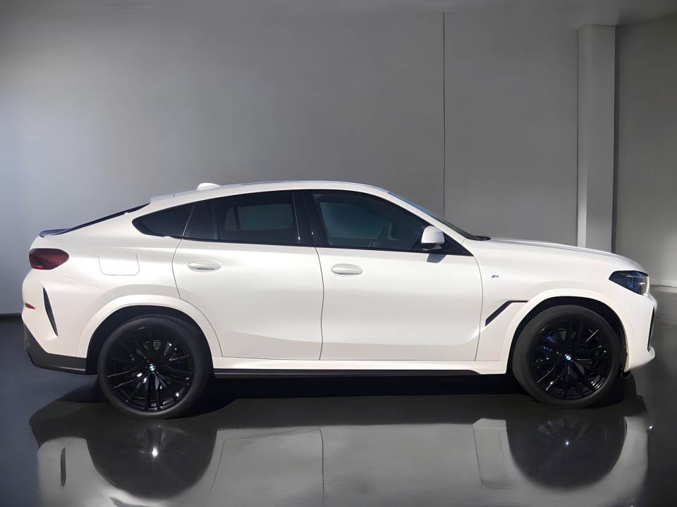 BMW X6 xDrive30d M-Sport (2)