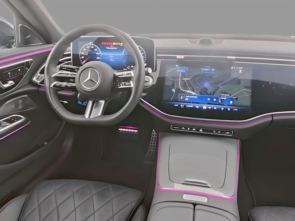 Mercedes-Benz E 300de 4MATIC AMG (5)