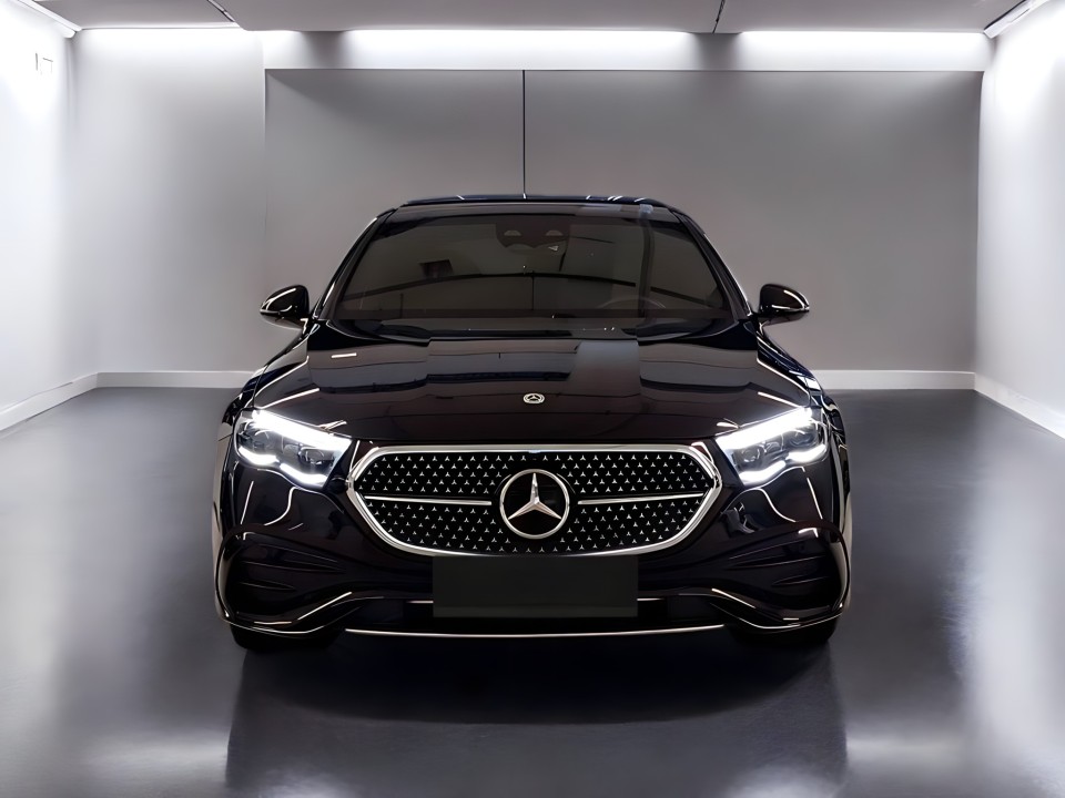 Mercedes-Benz E 300de 4MATIC AMG - foto 6