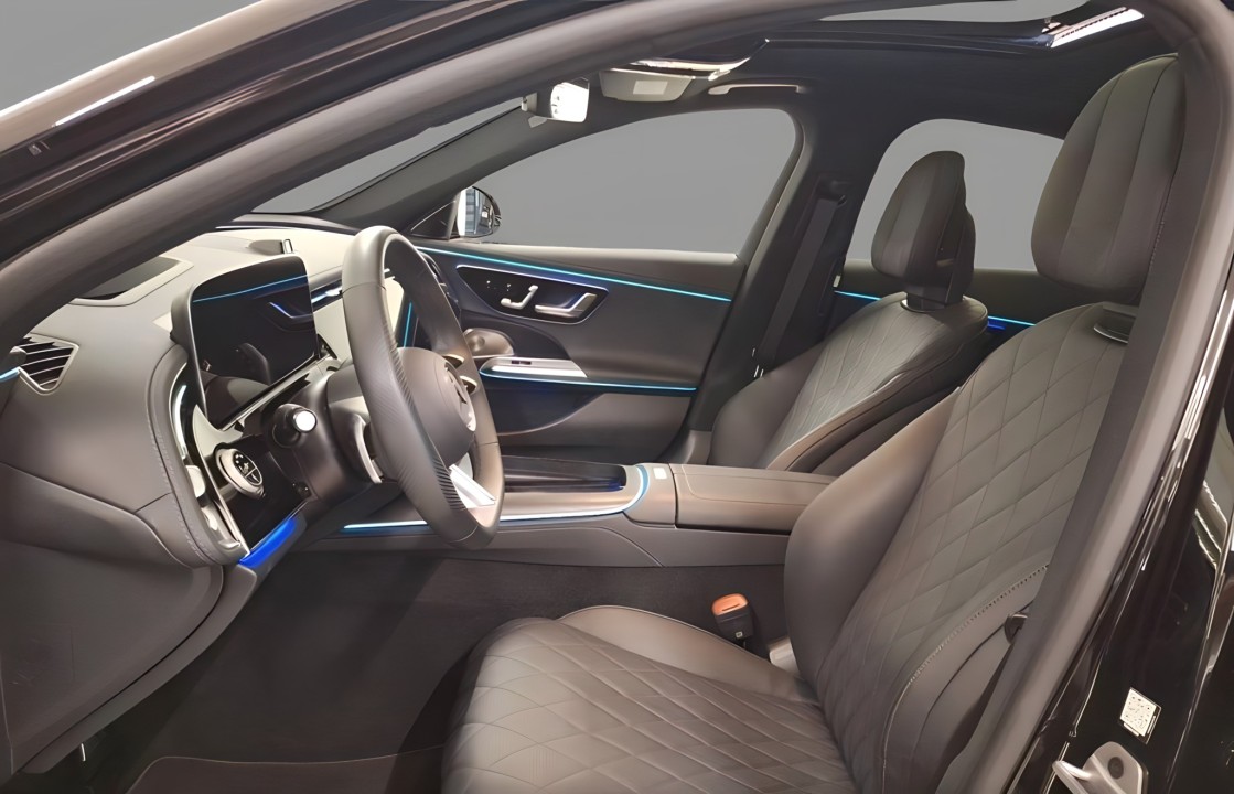 Mercedes-Benz E 300de 4MATIC AMG - foto 7