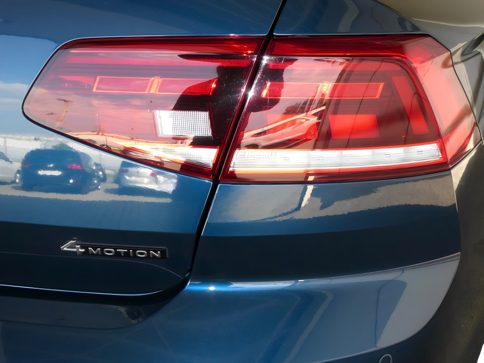 Volkswagen Passat (4)