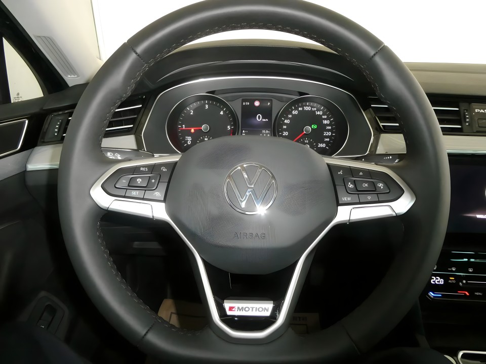 Volkswagen Passat (5)