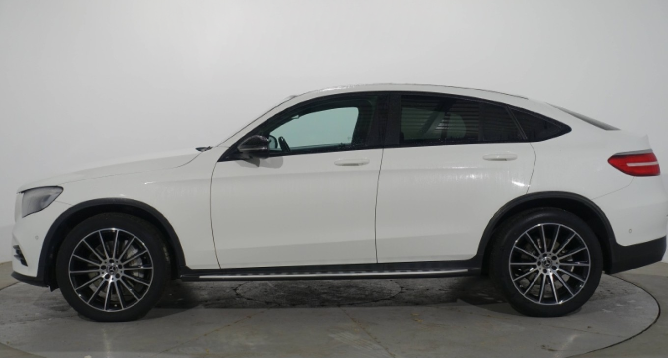 Mercedes-Benz GLC Coupe 250d 4Matic AMG Line (2)