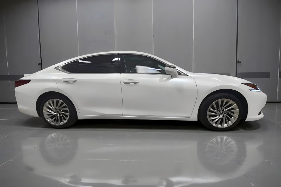 Lexus Seria ES 300h Luxury (2)