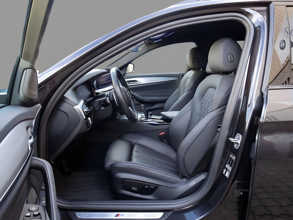 BMW Seria 5 520d M-Sport - foto 10