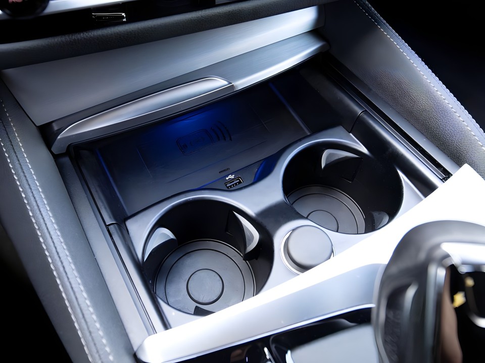 BMW Seria 5 520d M-Sport - foto 16