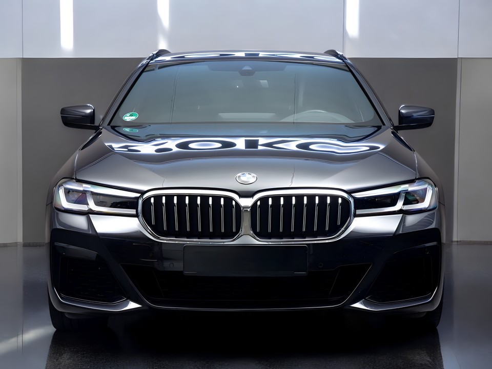 BMW Seria 5 520d M-Sport - foto 9