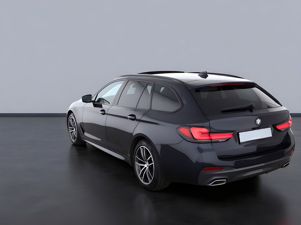 BMW Seria 5 520d M-Sport (5)