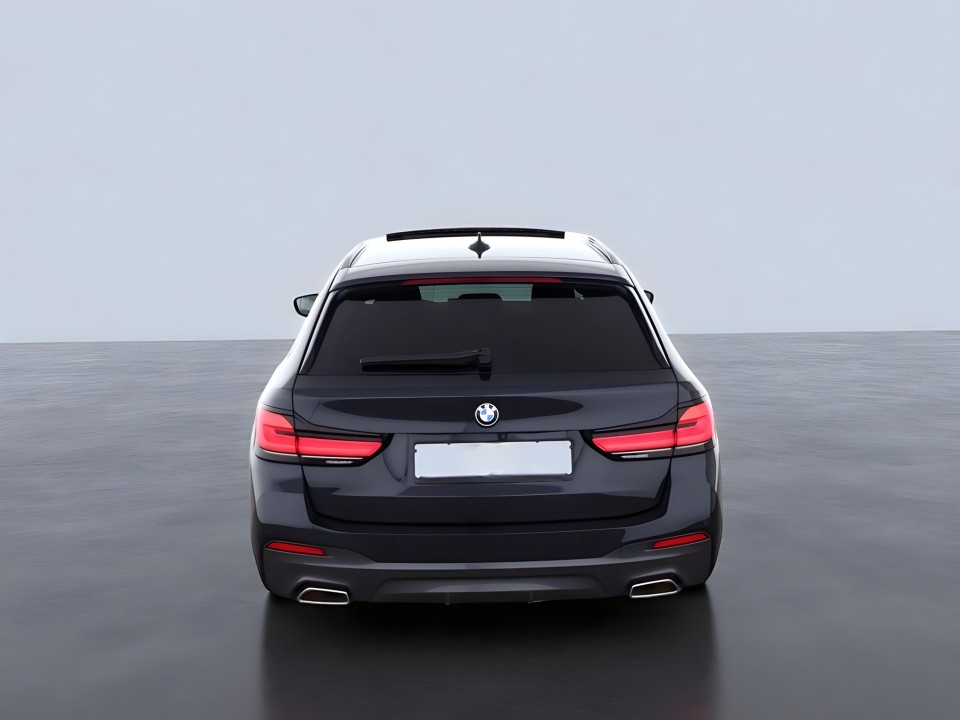BMW Seria 5 520d M-Sport (4)