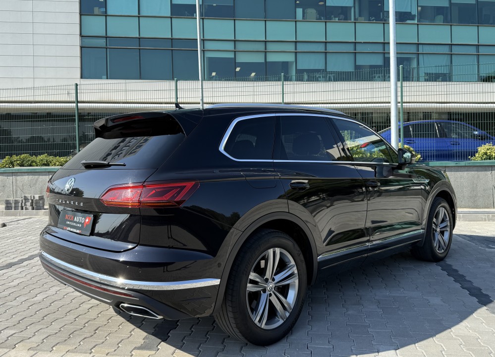 Volkswagen Touareg V6 TDI (3)