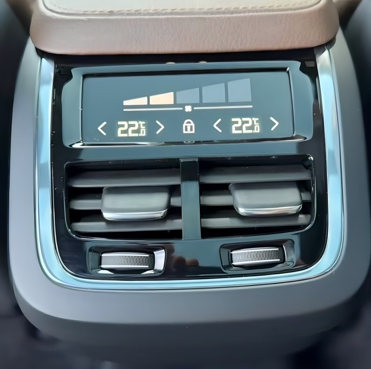 Volvo XC 90 AWD Inscription - foto 20