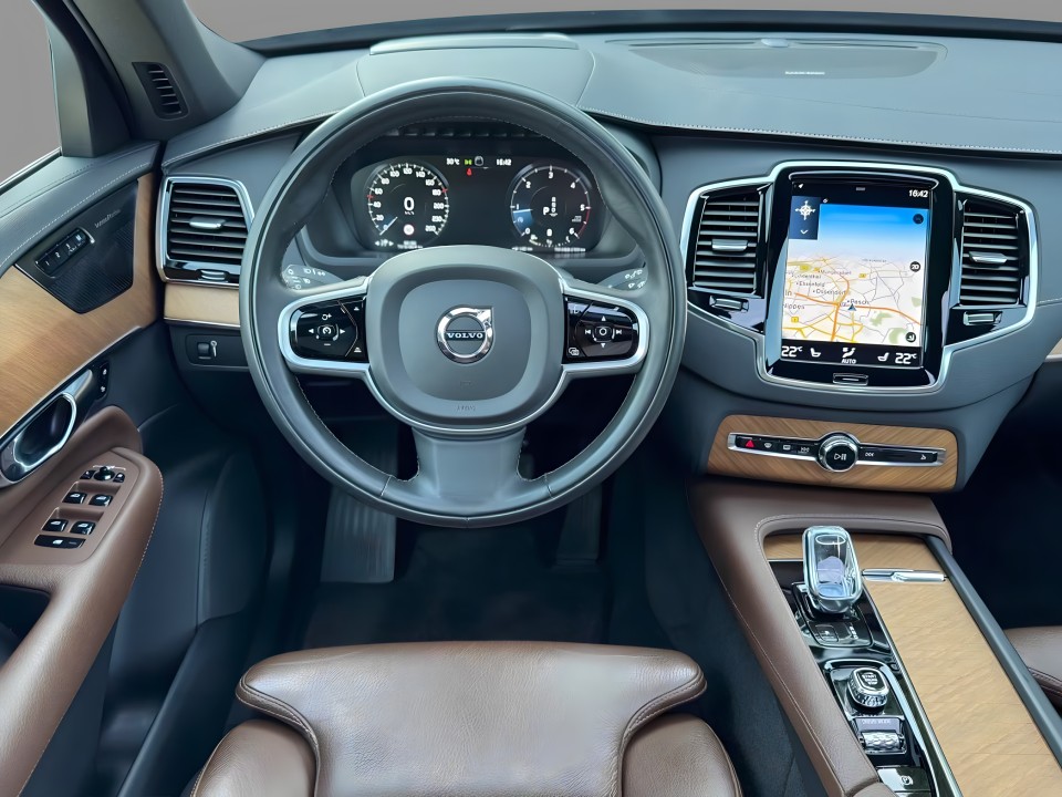 Volvo XC 90 AWD Inscription (5)